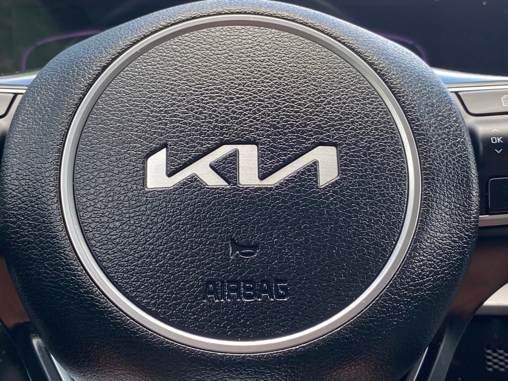 2024 Kia Sportage EX MUST SEE