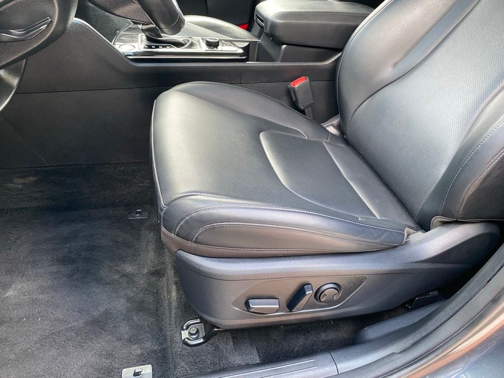 2024 Kia Sportage EX MUST SEE