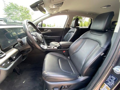 2024 Kia Sportage EX MUST SEE