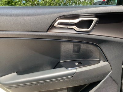 2024 Kia Sportage EX MUST SEE