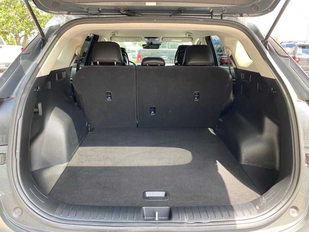 2024 Kia Sportage EX MUST SEE