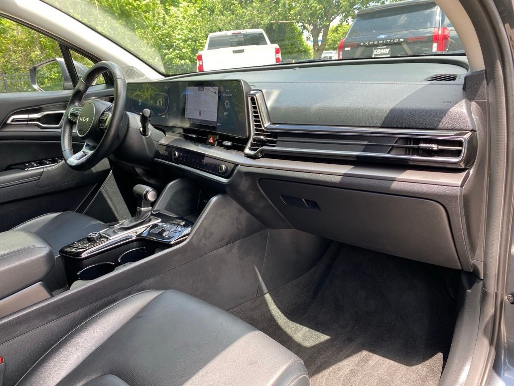 2024 Kia Sportage EX MUST SEE