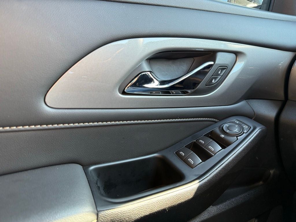 2024 Chevrolet Traverse Limited LT Leather