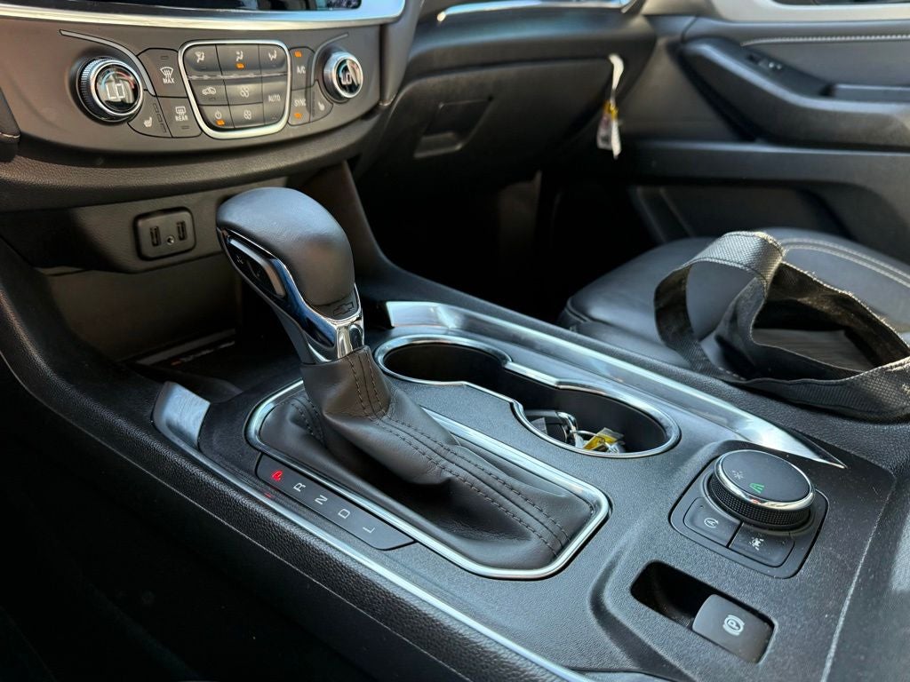 2024 Chevrolet Traverse Limited LT Leather