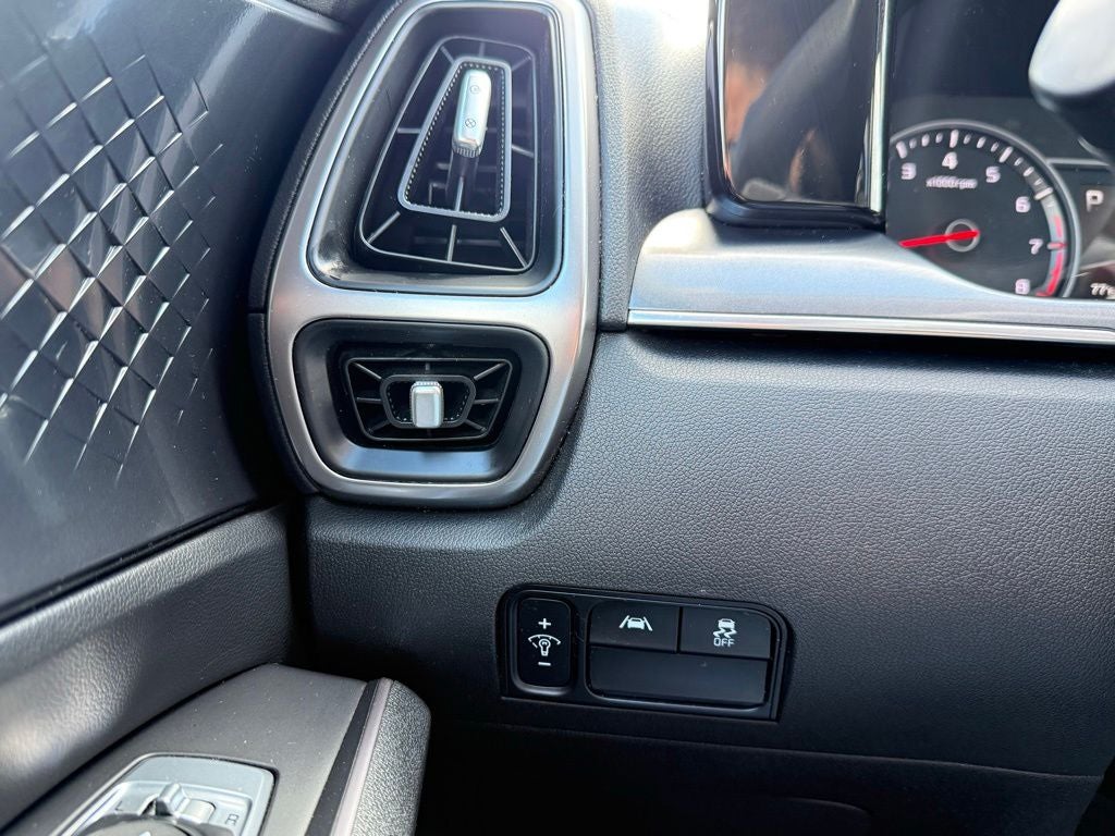 2023 Kia Sorento LX