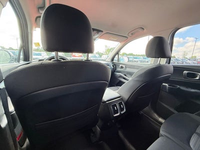 2023 Kia Sorento LX