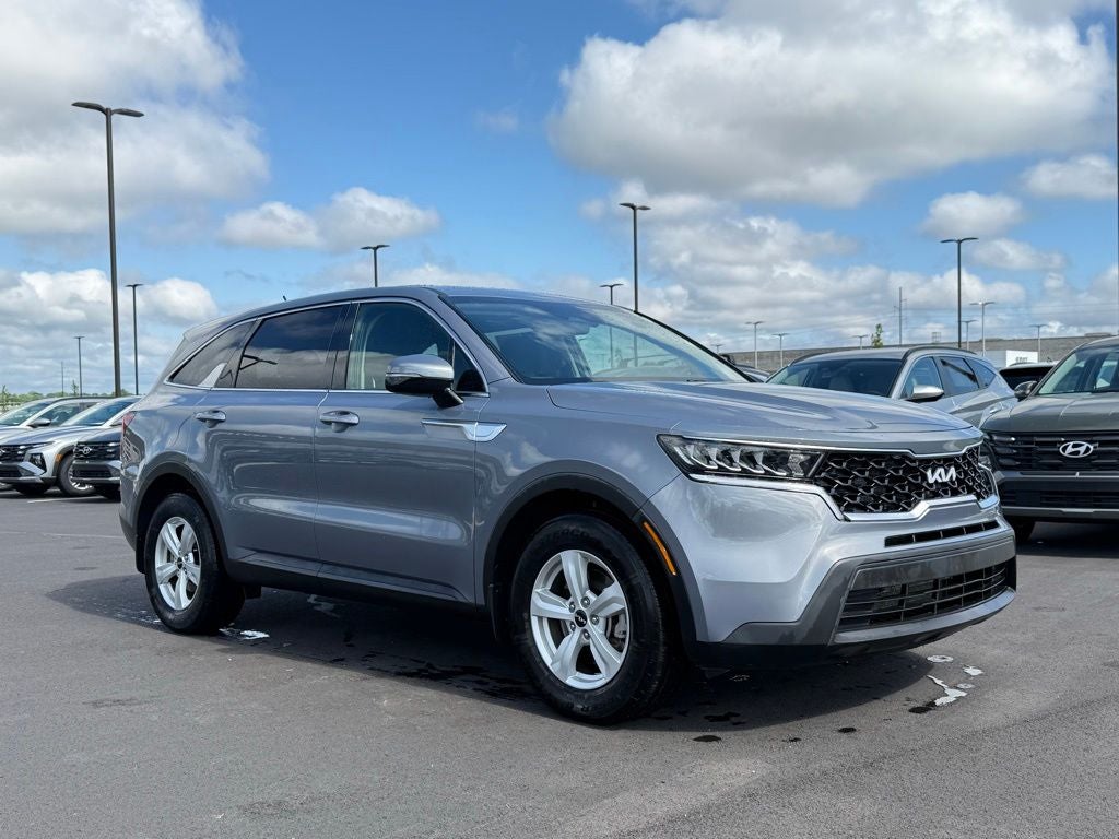 2023 Kia Sorento LX