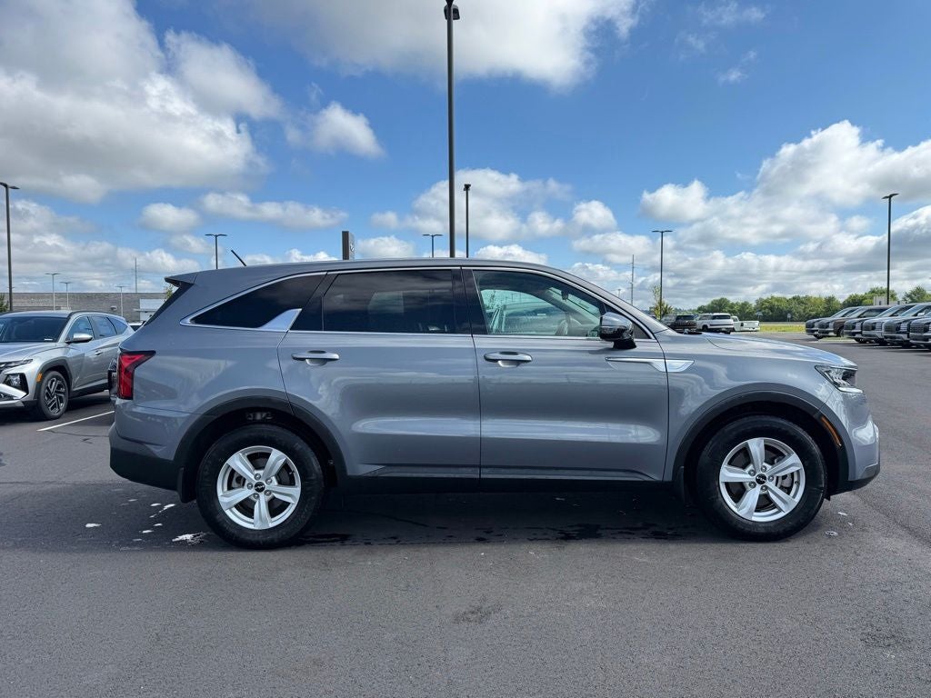 2023 Kia Sorento LX