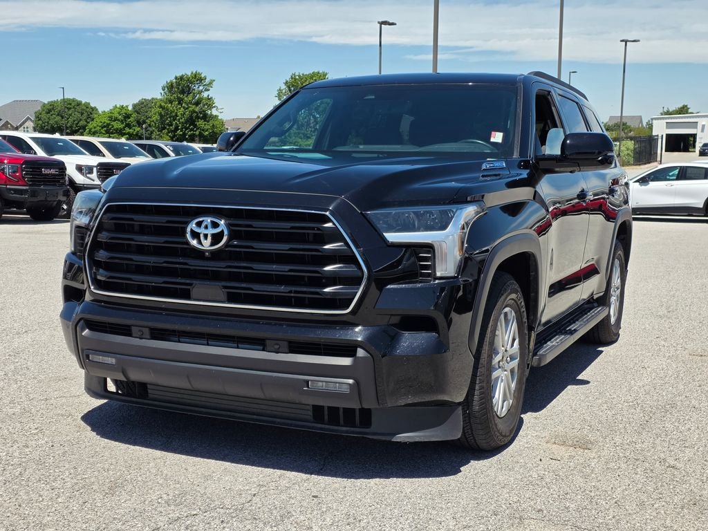 2025 Toyota Sequoia SR5