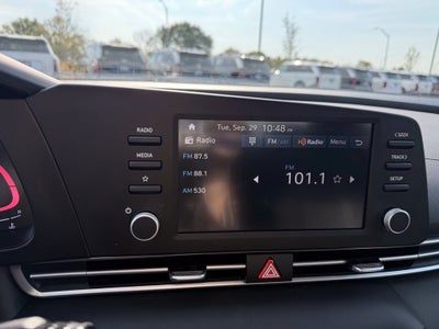 2025 Hyundai Elantra SE CPO Eligible