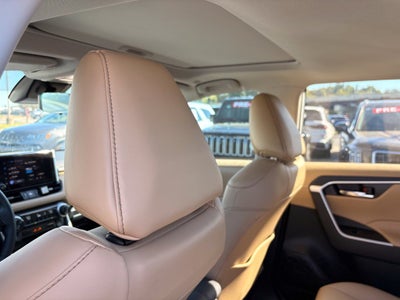 2025 Toyota RAV4 XLE Premium