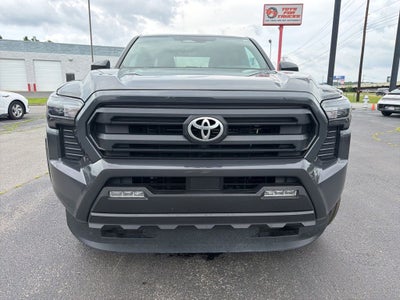 2025 Toyota Tacoma SR5 1-Owner / Clean Carfax