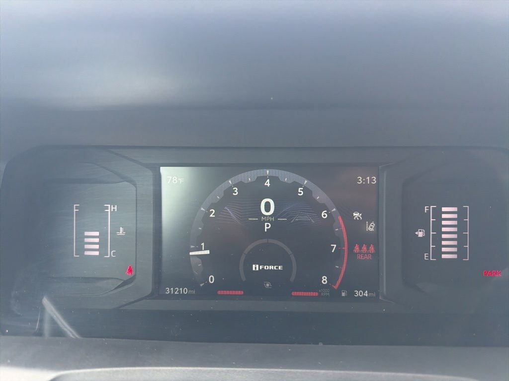 2025 Toyota Tacoma SR5 1-Owner / Clean Carfax