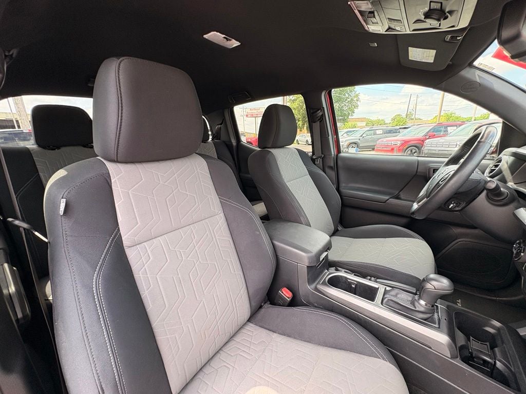 2023 Toyota Tacoma TRD Off-Road V6 / One Owner / Clean Carfax