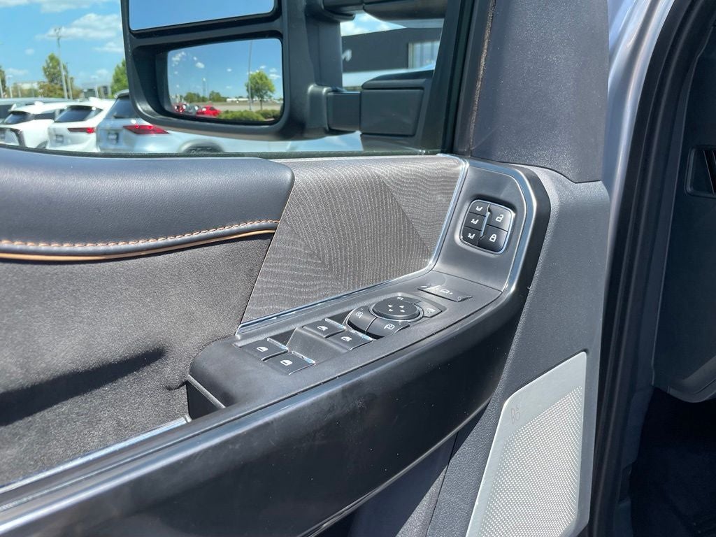 2023 Ford F-350SD Platinum