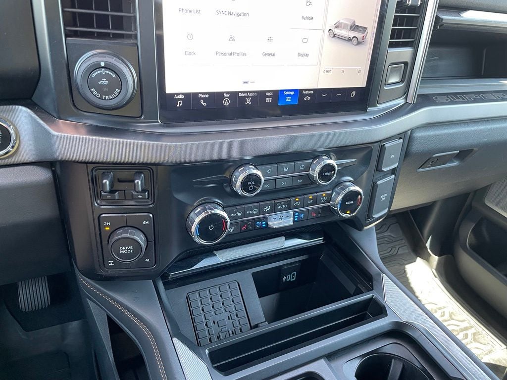 2023 Ford F-350SD Platinum