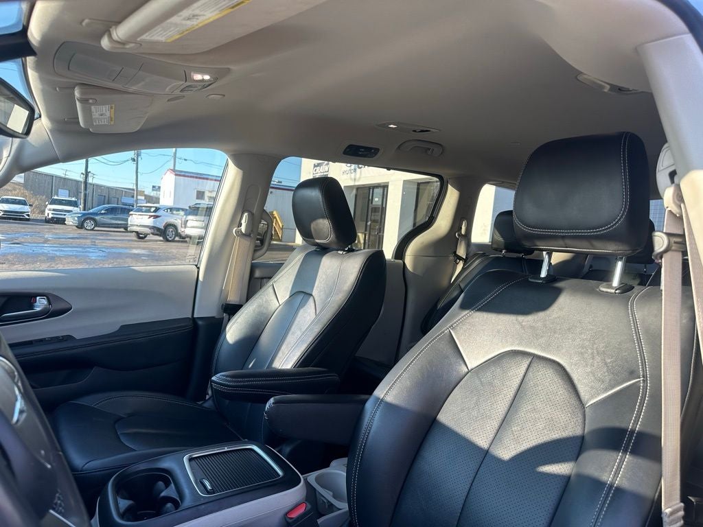 2024 Chrysler Pacifica Touring L