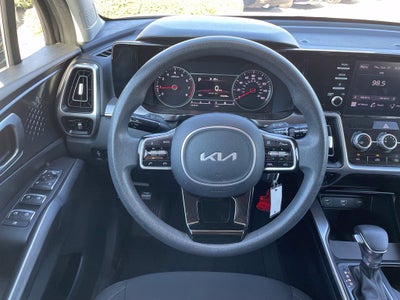 2022 Kia Sorento LX