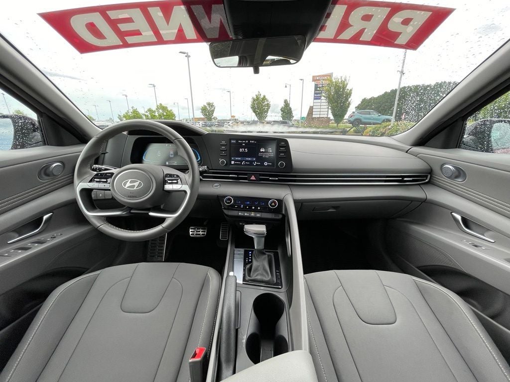 2025 Hyundai Elantra SEL Sport