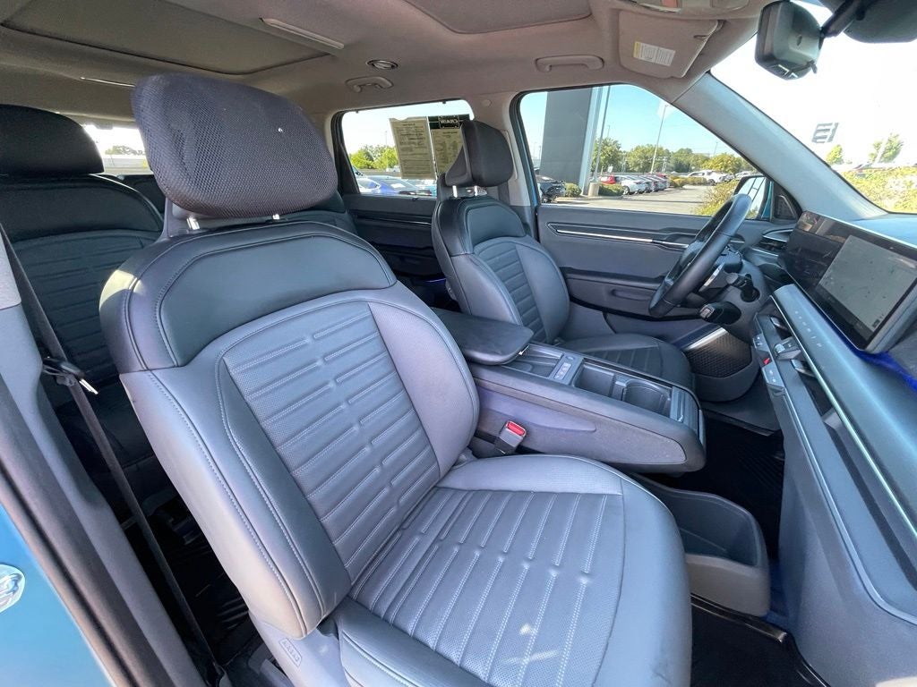 2024 Kia EV9 Land