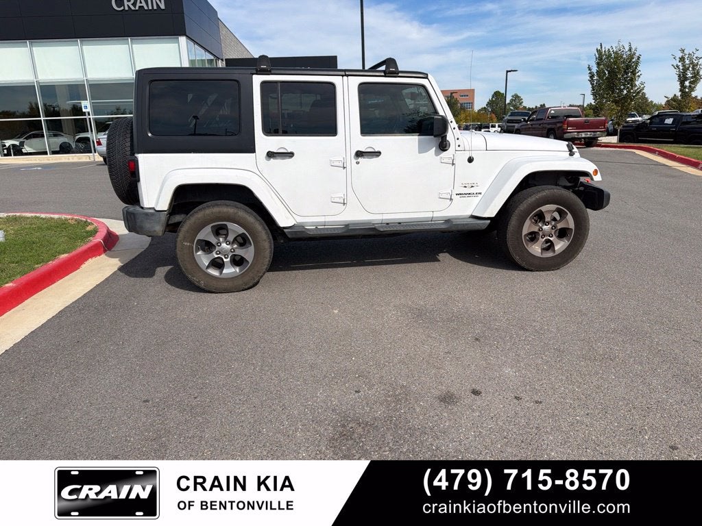 2017 Jeep Wrangler Unlimited Sahara - 4WD