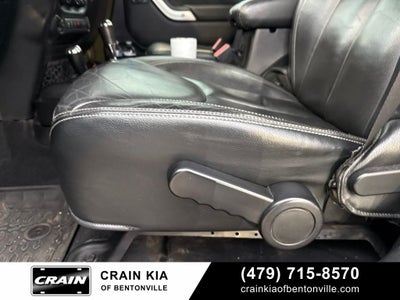 2015 Jeep Wrangler Unlimited Rubicon Hard Rock - 4WD / CLEAN CARFAX
