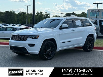 2018 Jeep Grand Cherokee Altitude - 4WD / SUNROOF