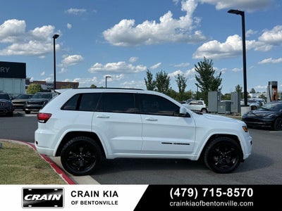 2018 Jeep Grand Cherokee Altitude - 4WD / SUNROOF
