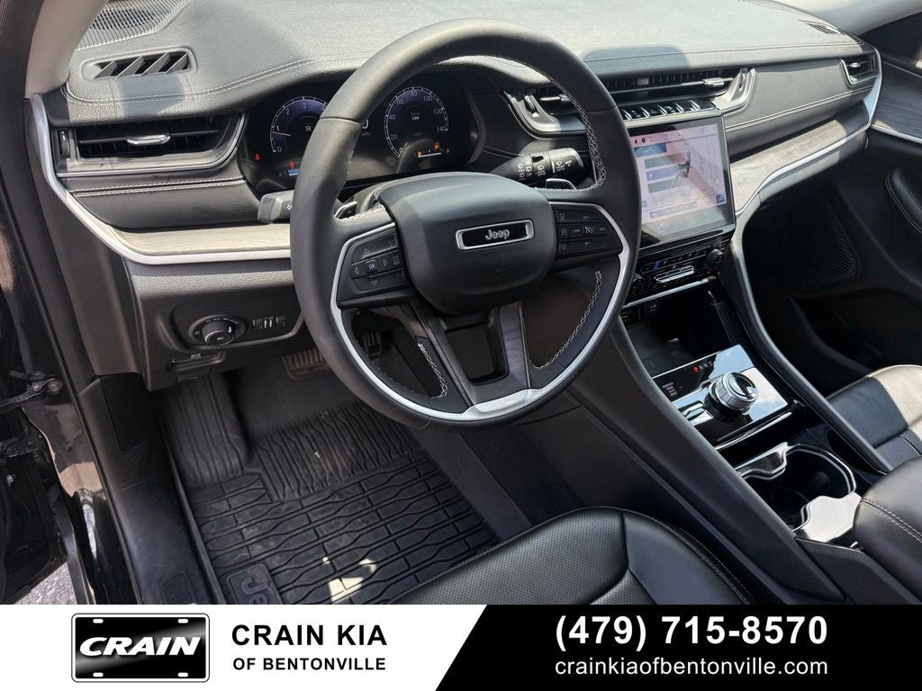2023 Jeep Grand Cherokee L Limited - 4WD / PANO ROOF / ONE OWNER