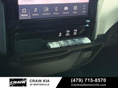 2025 RAM 1500 Laramie - 4WD / CLEAN CARFAX