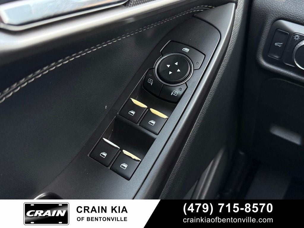 2020 Ford Explorer XLT - 4WD / PANORAMIC SUNROOF / CLEAN CARFAX