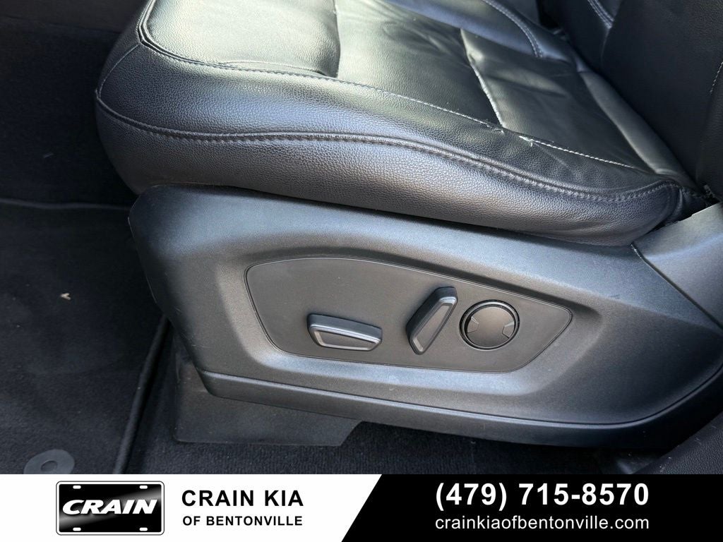 2020 Ford Explorer XLT - 4WD / PANORAMIC SUNROOF / CLEAN CARFAX
