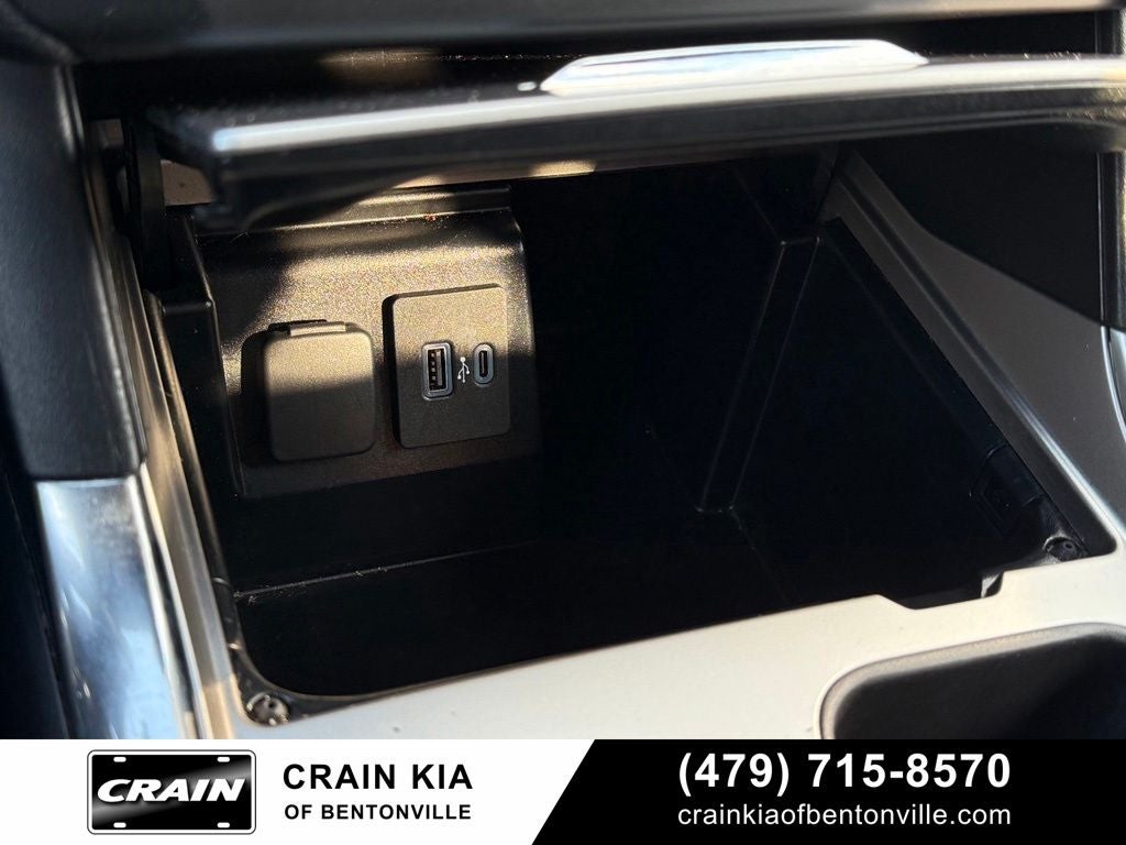 2020 Ford Explorer XLT - 4WD / PANORAMIC SUNROOF / CLEAN CARFAX