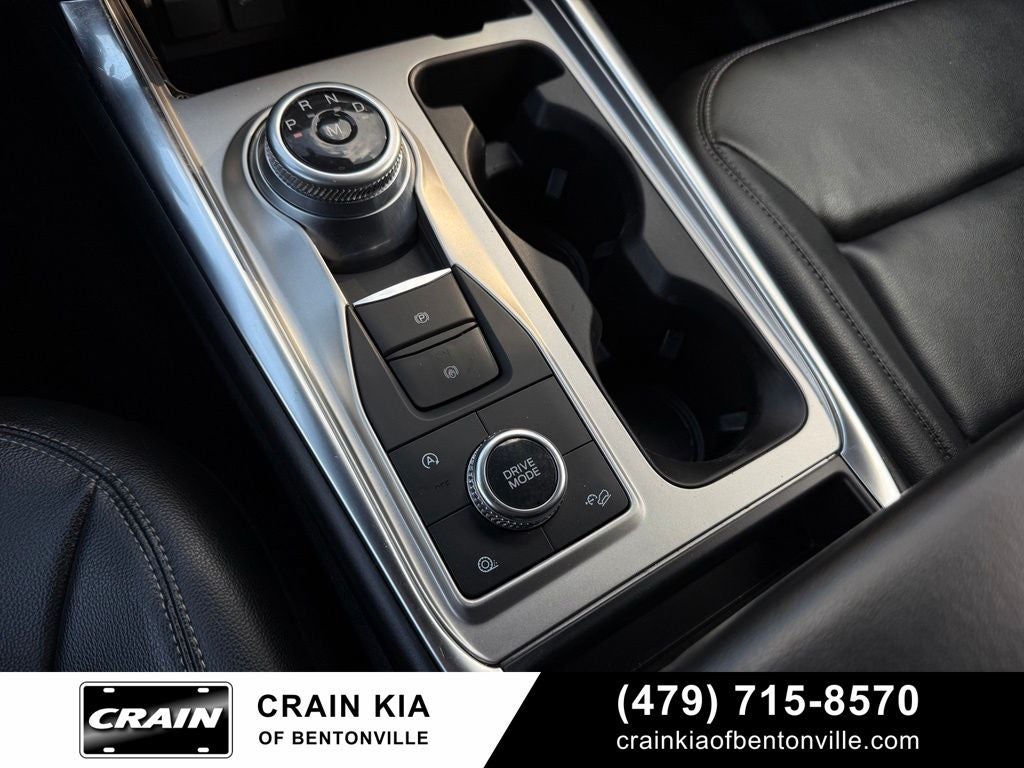 2020 Ford Explorer XLT - 4WD / PANORAMIC SUNROOF / CLEAN CARFAX