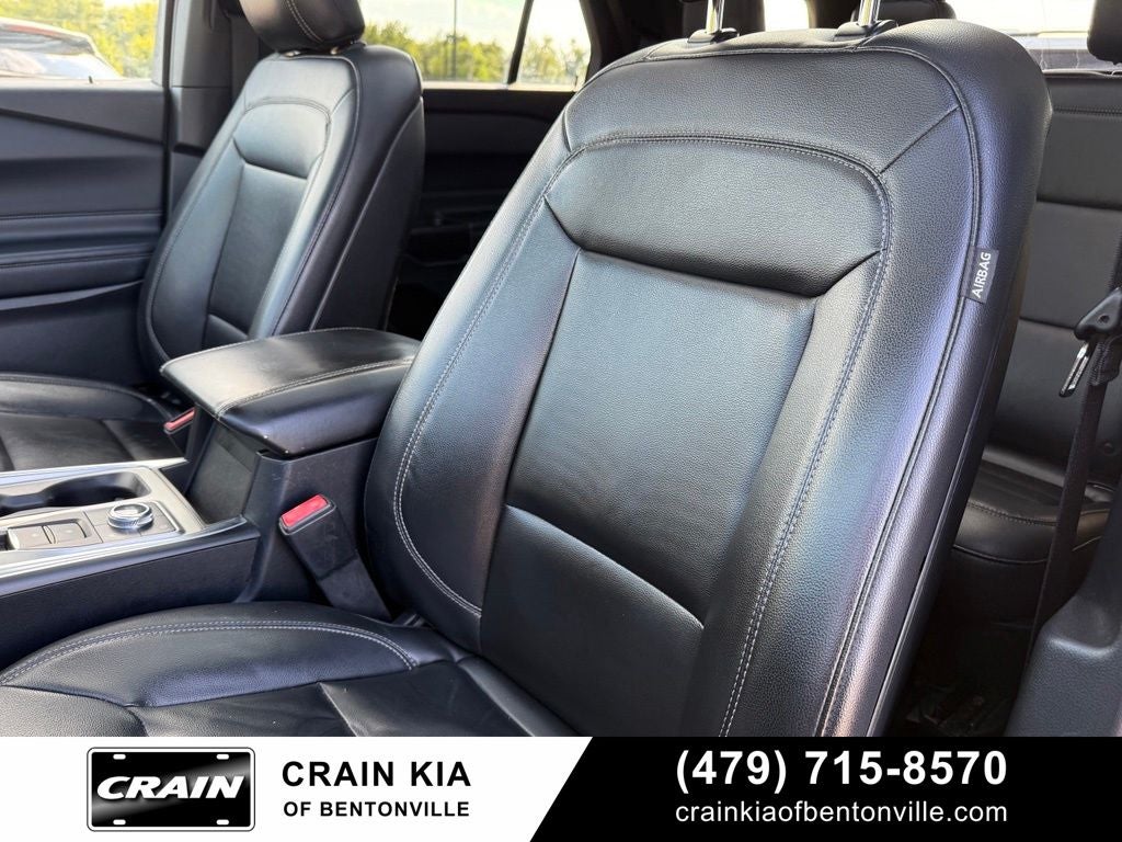 2020 Ford Explorer XLT - 4WD / PANORAMIC SUNROOF / CLEAN CARFAX