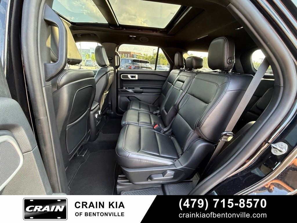 2020 Ford Explorer XLT - 4WD / PANORAMIC SUNROOF / CLEAN CARFAX