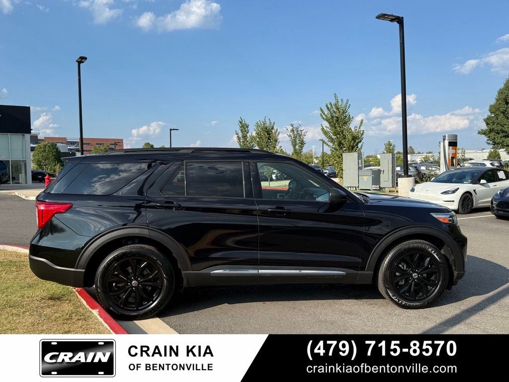 2020 Ford Explorer XLT - 4WD / PANORAMIC SUNROOF / CLEAN CARFAX