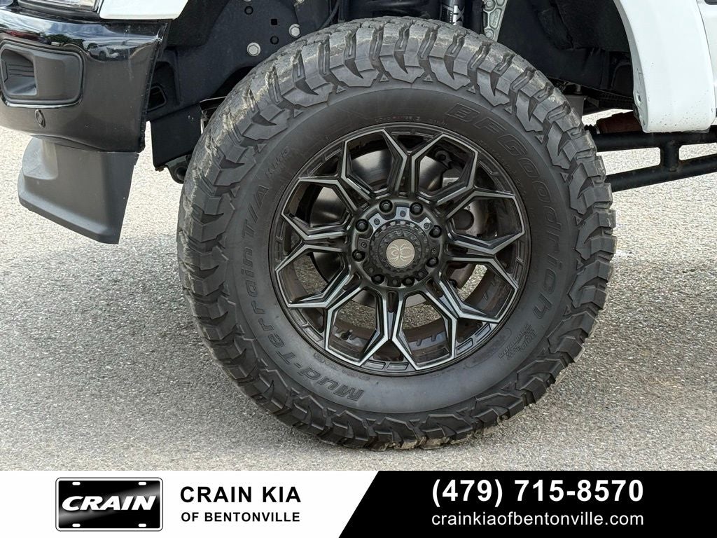 2024 Ford F-250SD Lariat - BLACK WIDOW!