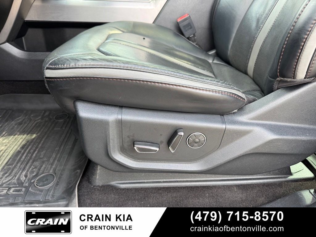 2018 Ford F-150 Platinum - 4WD / PANORAMIC SUNROOF