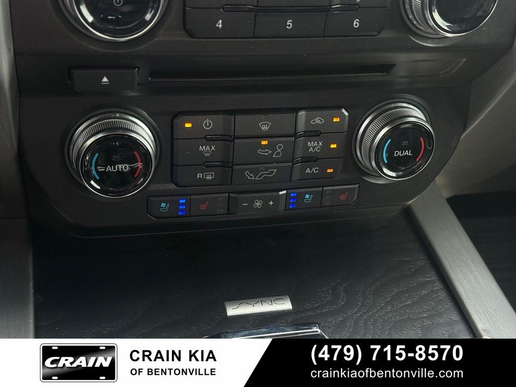 2018 Ford F-150 Platinum - 4WD / PANORAMIC SUNROOF