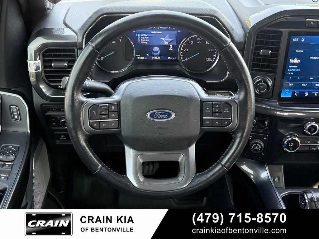 2021 Ford F-150 XLT - 4WD / CLEAN CARFAX