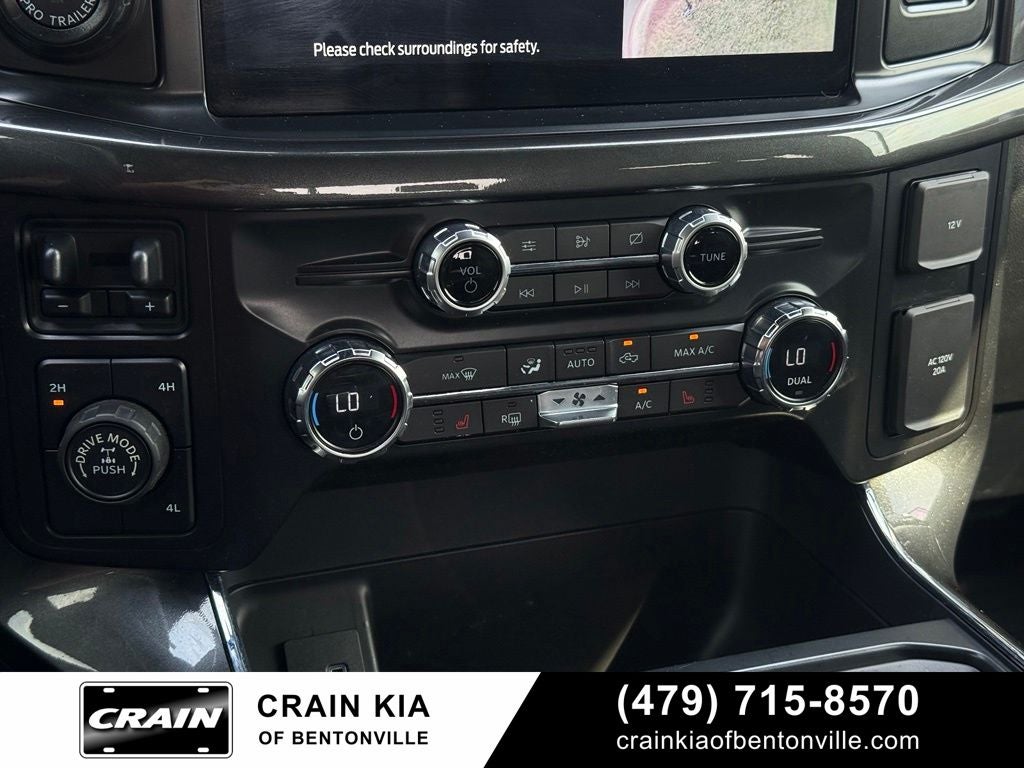 2021 Ford F-150 XLT - 4WD / CLEAN CARFAX