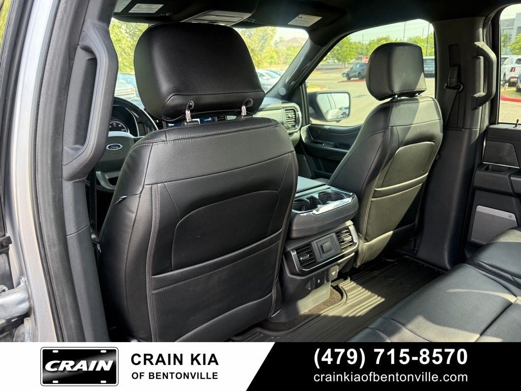 2021 Ford F-150 XLT - 4WD / CLEAN CARFAX