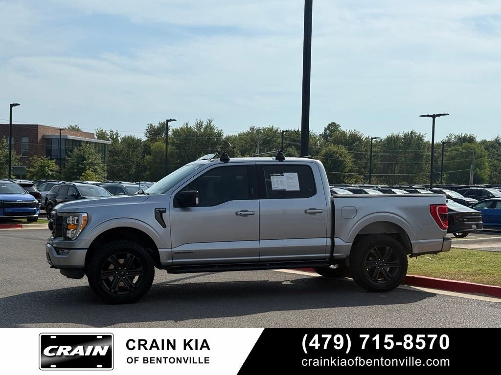 2021 Ford F-150 XLT - 4WD / CLEAN CARFAX