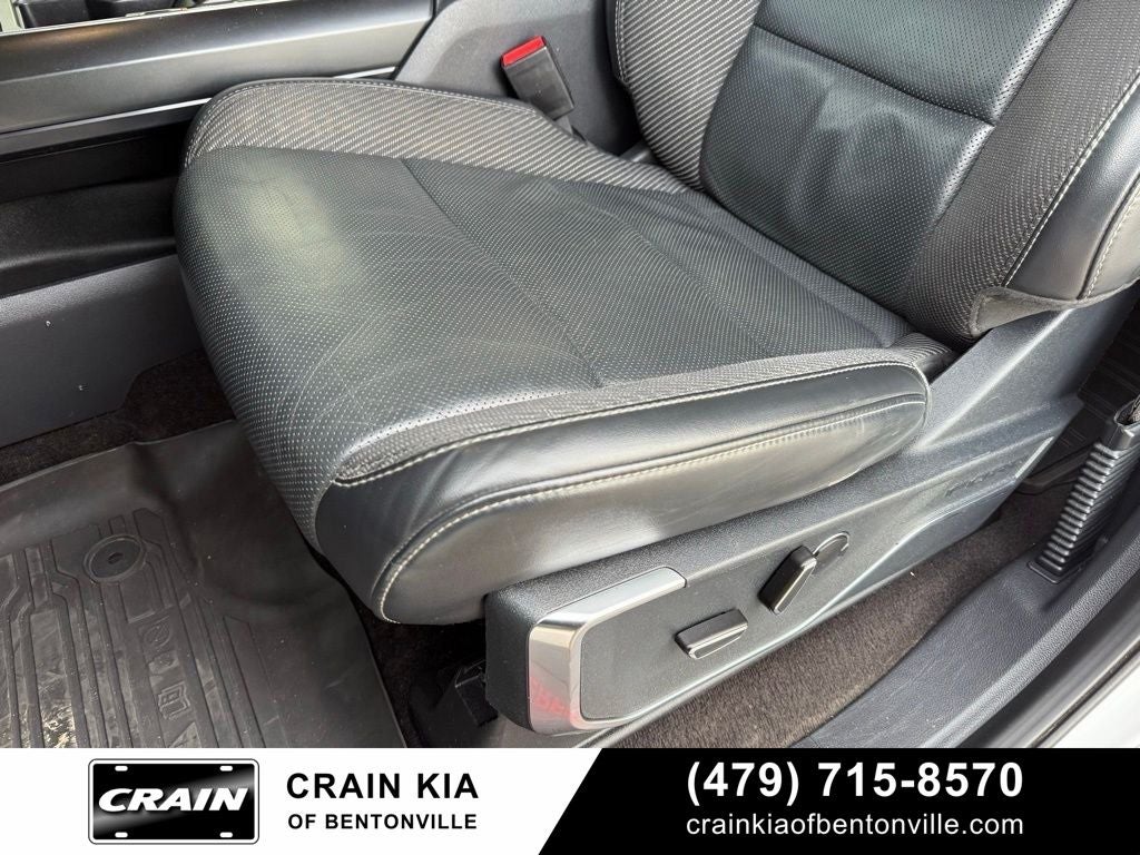 2022 Ford F-150 Raptor - 4WD / CLEAN CARFAX HISTORY