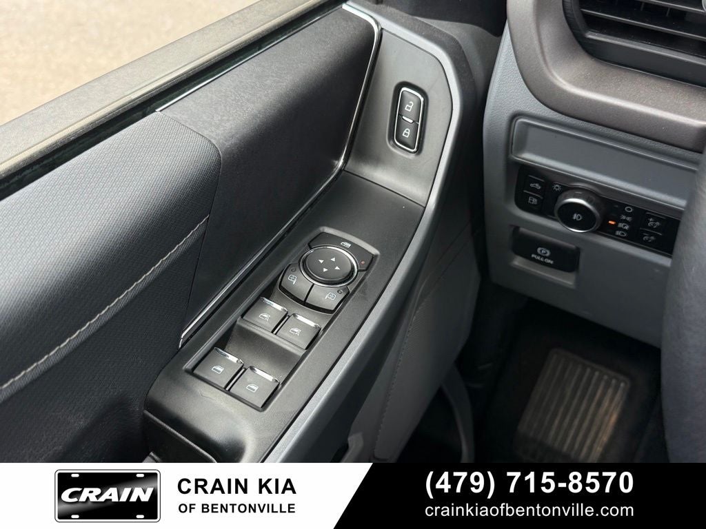 2025 Ford F-150 XLT - 4WD / CLEAN CARFAX