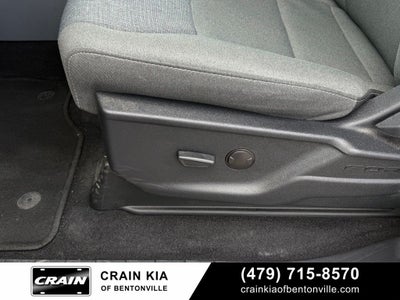2025 Ford F-150 XLT - 4WD / CLEAN CARFAX
