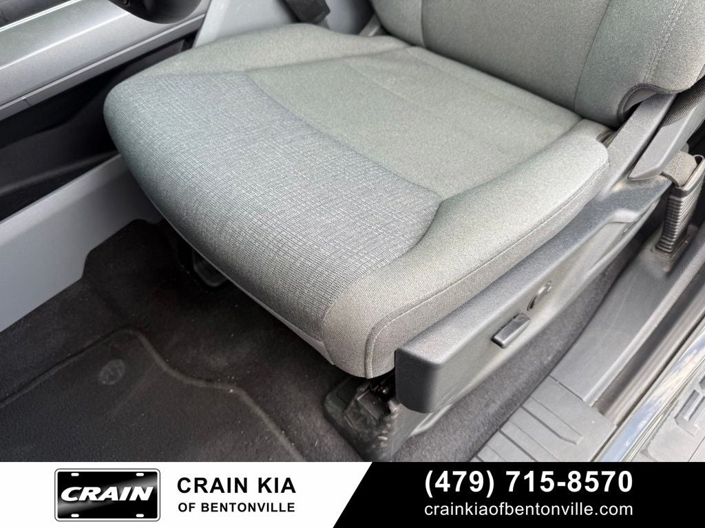2025 Ford F-150 XLT - 4WD / CLEAN CARFAX