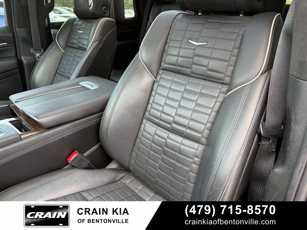2023 Cadillac Escalade Premium Luxury Platinum - AWD / SUNROOF / CARFAX ONE OWNER
