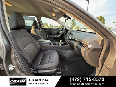 2024 Nissan Altima 2.5 SV - CLEAN CARFAX / ONE OWNER